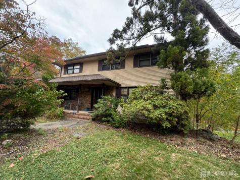 845 Hoover Drive North Brunswick NJ 08902
