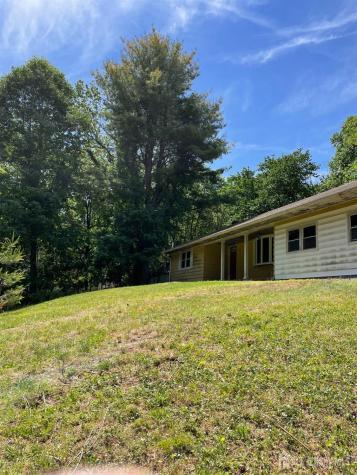 150 Karrville Road Mansfield NJ 07865