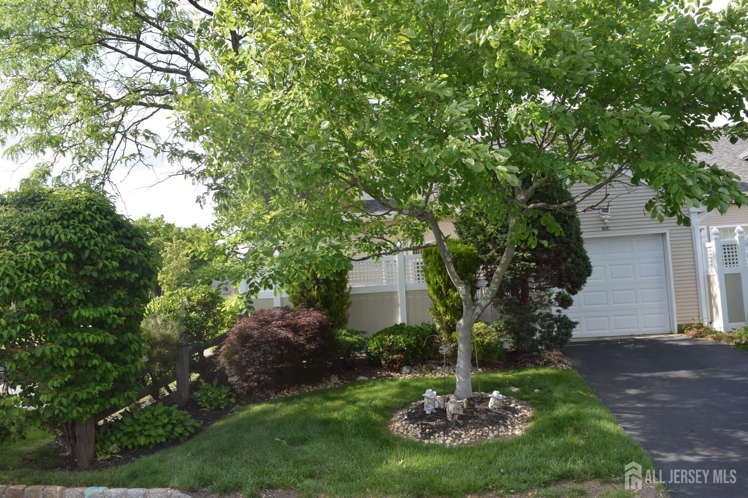 42 Rutland Lane Monroe NJ 08831