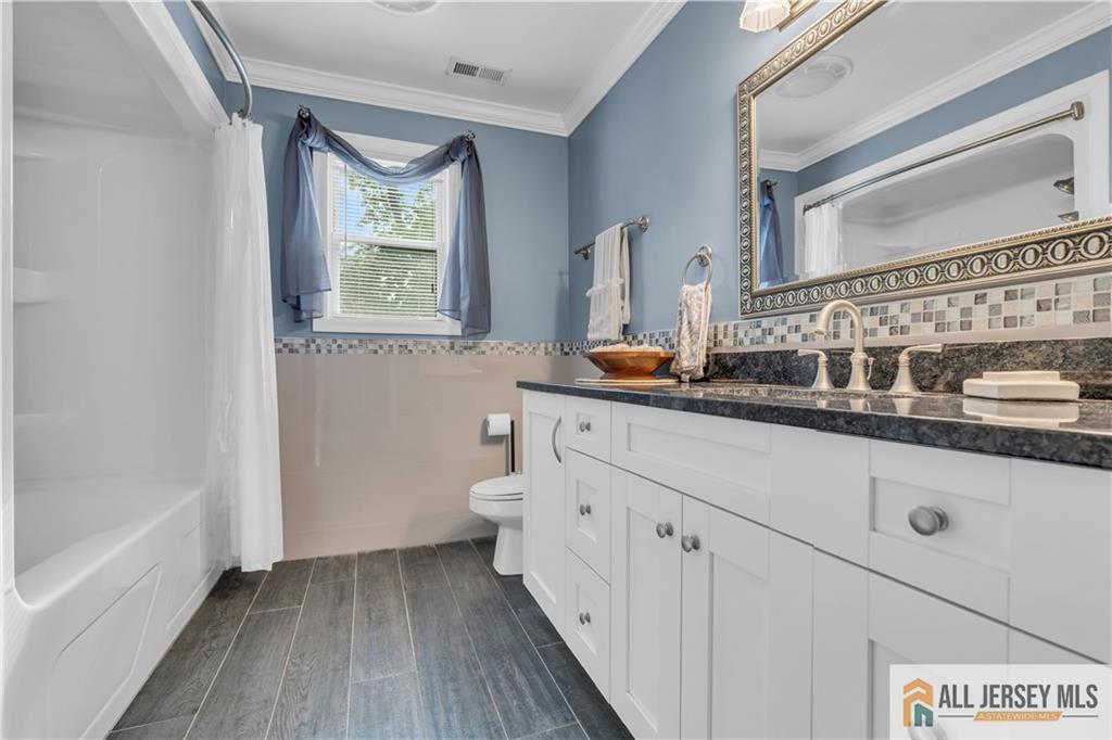 8 Highview Road East Brunswick NJ 08816