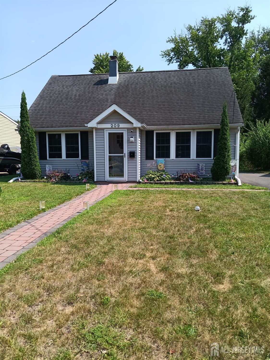 209 Eaton Avenue Trenton NJ 08619
