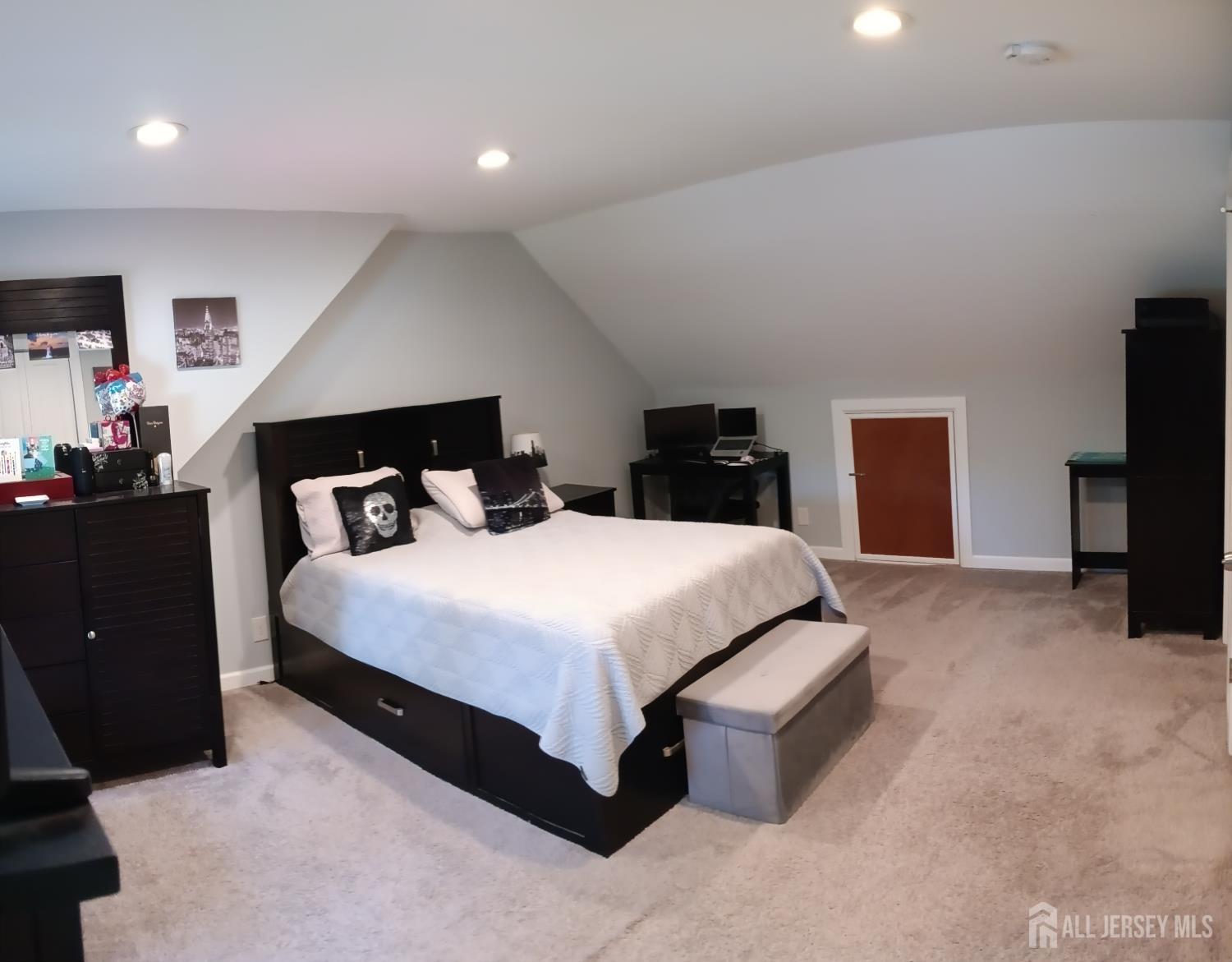 209 Eaton Avenue Trenton NJ 08619