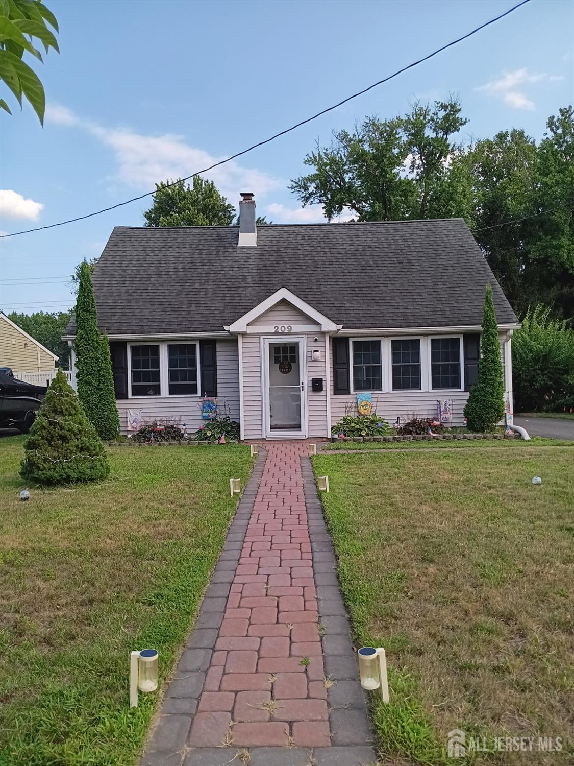 209 Eaton Avenue Trenton NJ 08619