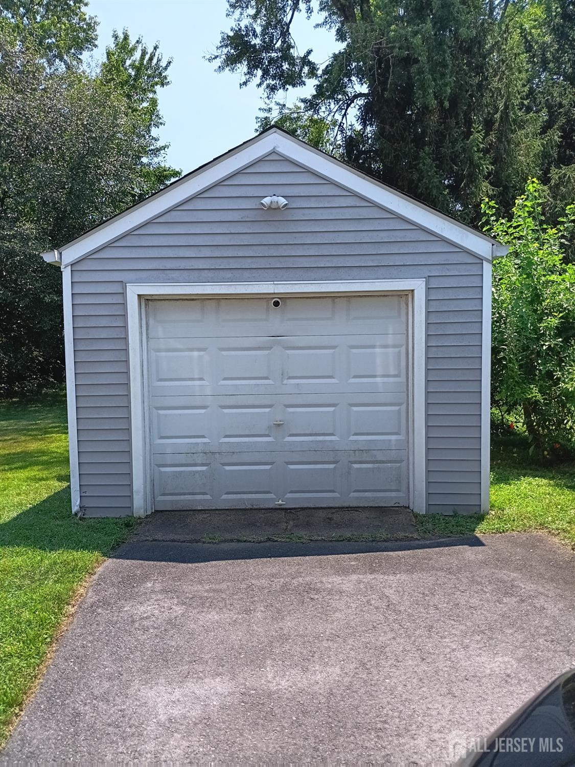 209 Eaton Avenue Trenton NJ 08619