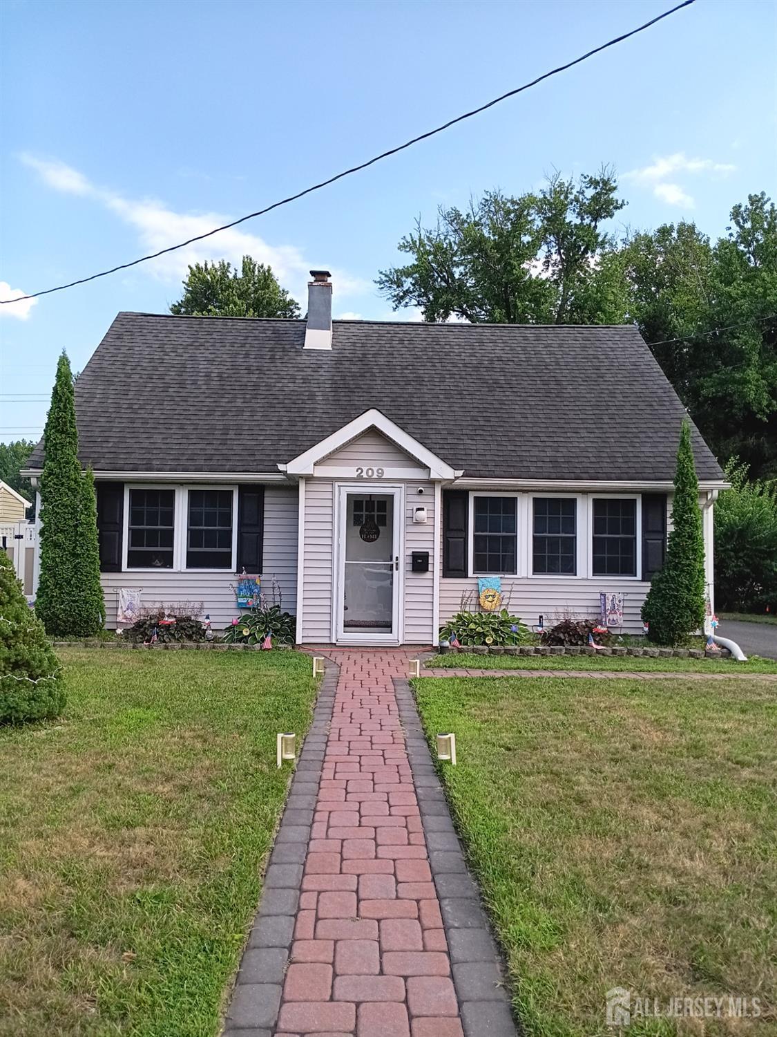 209 Eaton Avenue Trenton NJ 08619