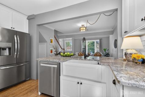 70 Berkley Avenue Colonia NJ 07067