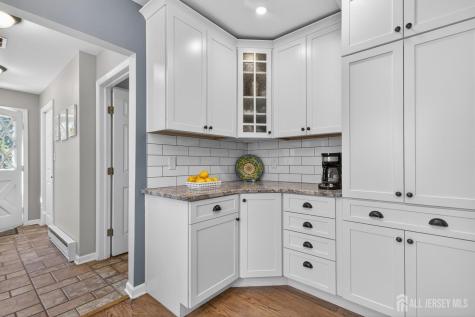70 Berkley Avenue Colonia NJ 07067