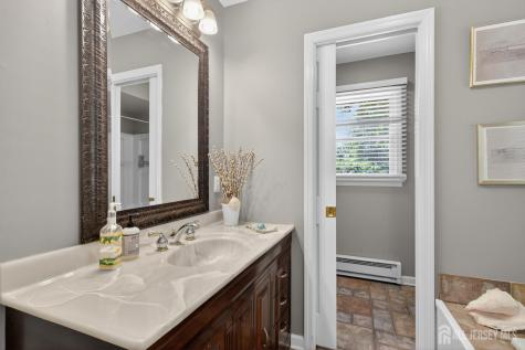 70 Berkley Avenue Colonia NJ 07067