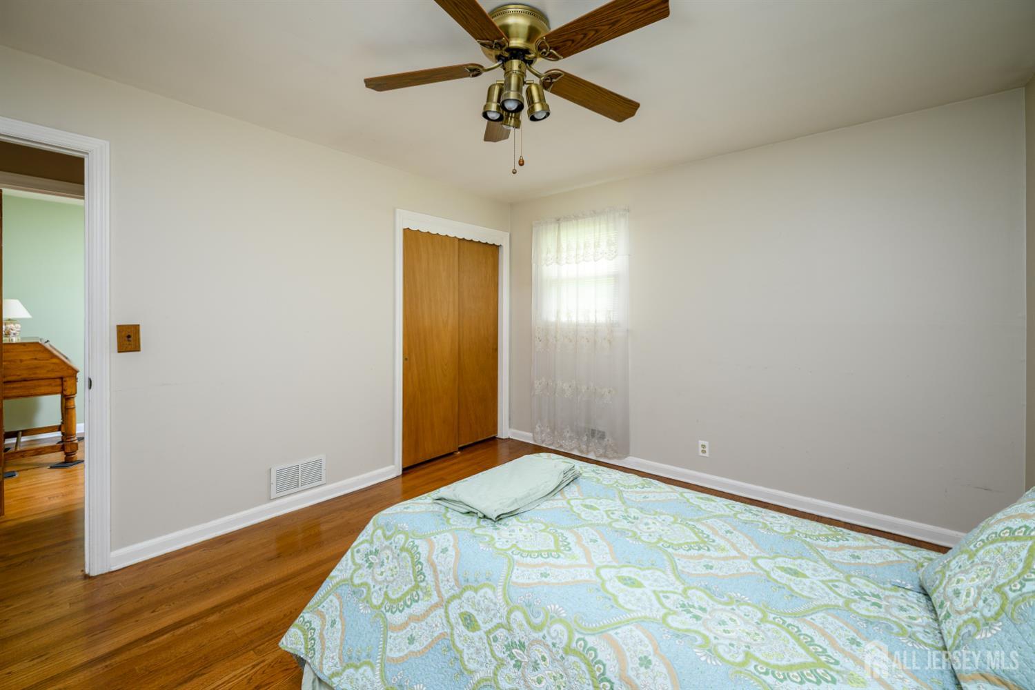136 Roberts Avenue Piscataway NJ 08854