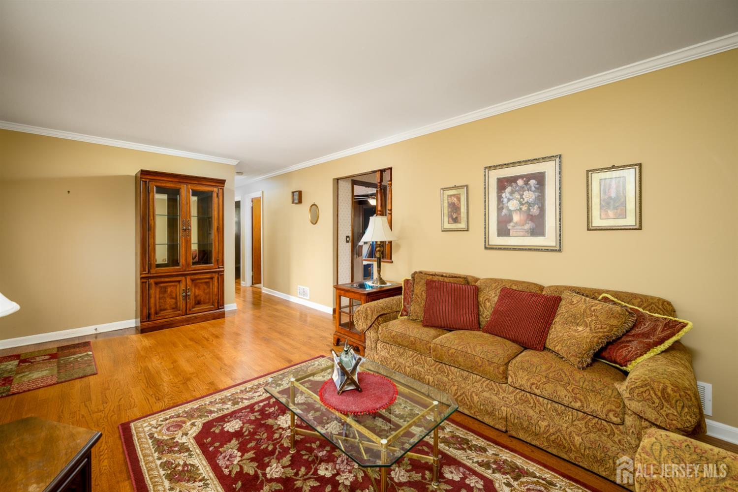 136 Roberts Avenue Piscataway NJ 08854