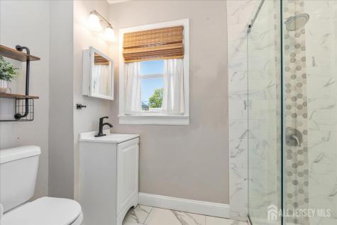 613 Maplewood Avenue Roselle Park NJ 07204