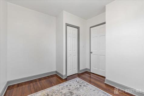 613 Maplewood Avenue Roselle Park NJ 07204
