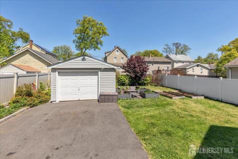 613 Maplewood Avenue Roselle Park NJ 07204
