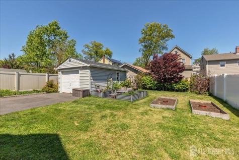 613 Maplewood Avenue Roselle Park NJ 07204
