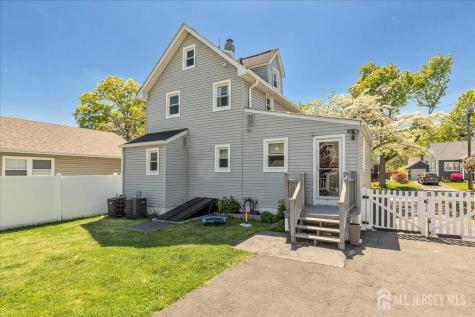 613 Maplewood Avenue Roselle Park NJ 07204