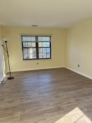 809 Woodhaven Drive Edison NJ 08817