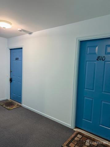 809 Woodhaven Drive Edison NJ 08817