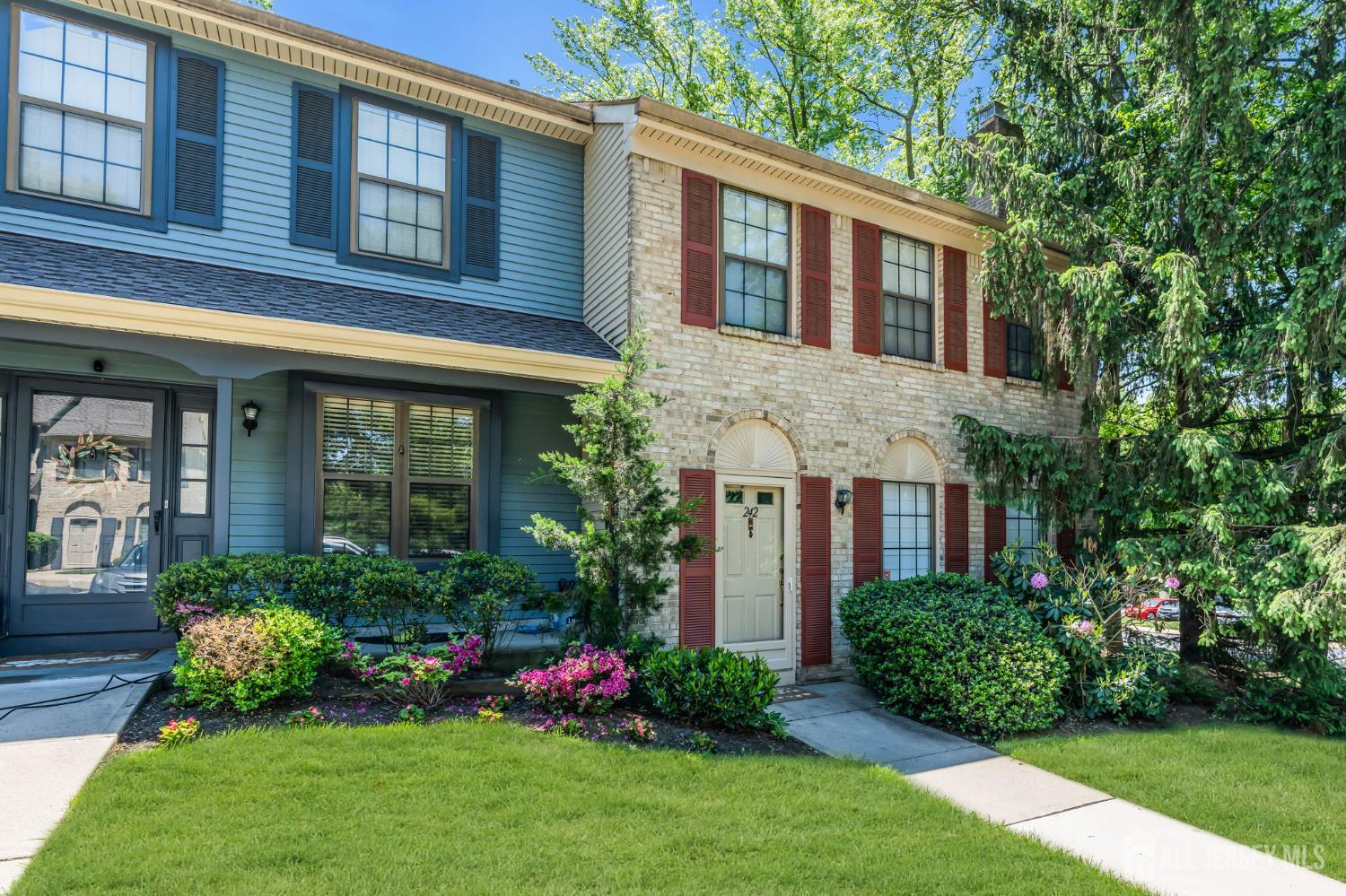 242 Perth Hill Court Aberdeen NJ 07747