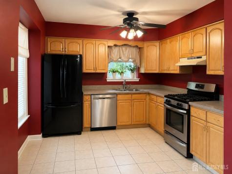 242 Perth Hill Court Aberdeen NJ 07747