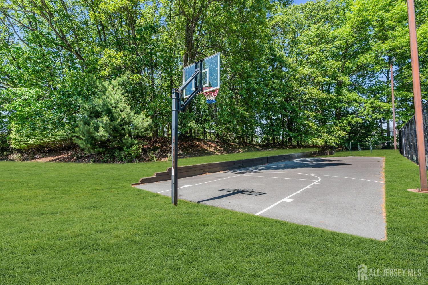 242 Perth Hill Court Aberdeen NJ 07747