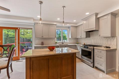 19 Aspen Circle Edison NJ 08820