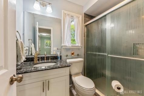 19 Aspen Circle Edison NJ 08820