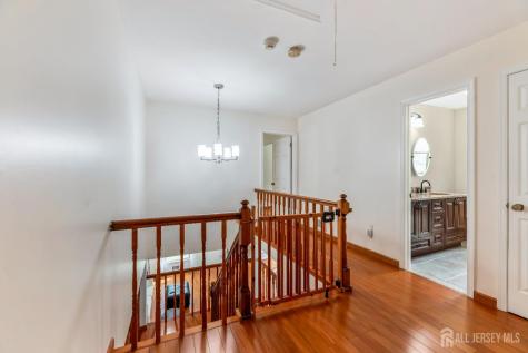 19 Aspen Circle Edison NJ 08820