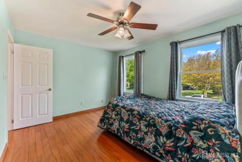 19 Aspen Circle Edison NJ 08820