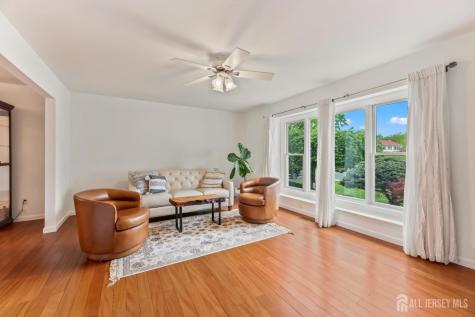 19 Aspen Circle Edison NJ 08820