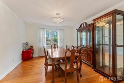 19 Aspen Circle Edison NJ 08820