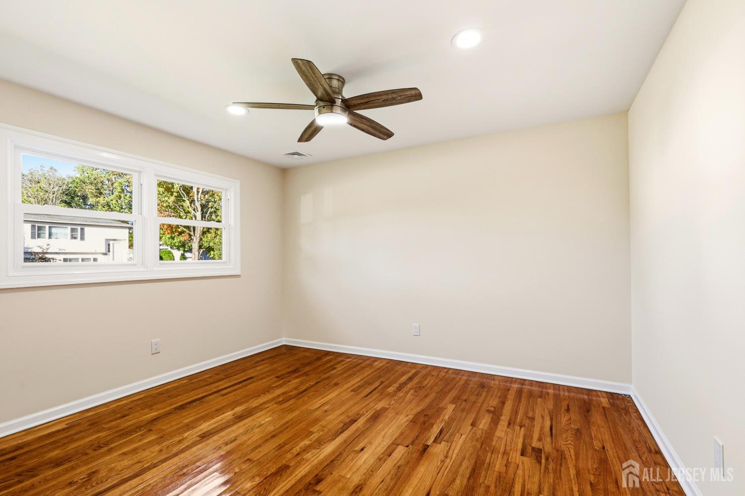 45 N Laurel Avenue N Iselin NJ 08830