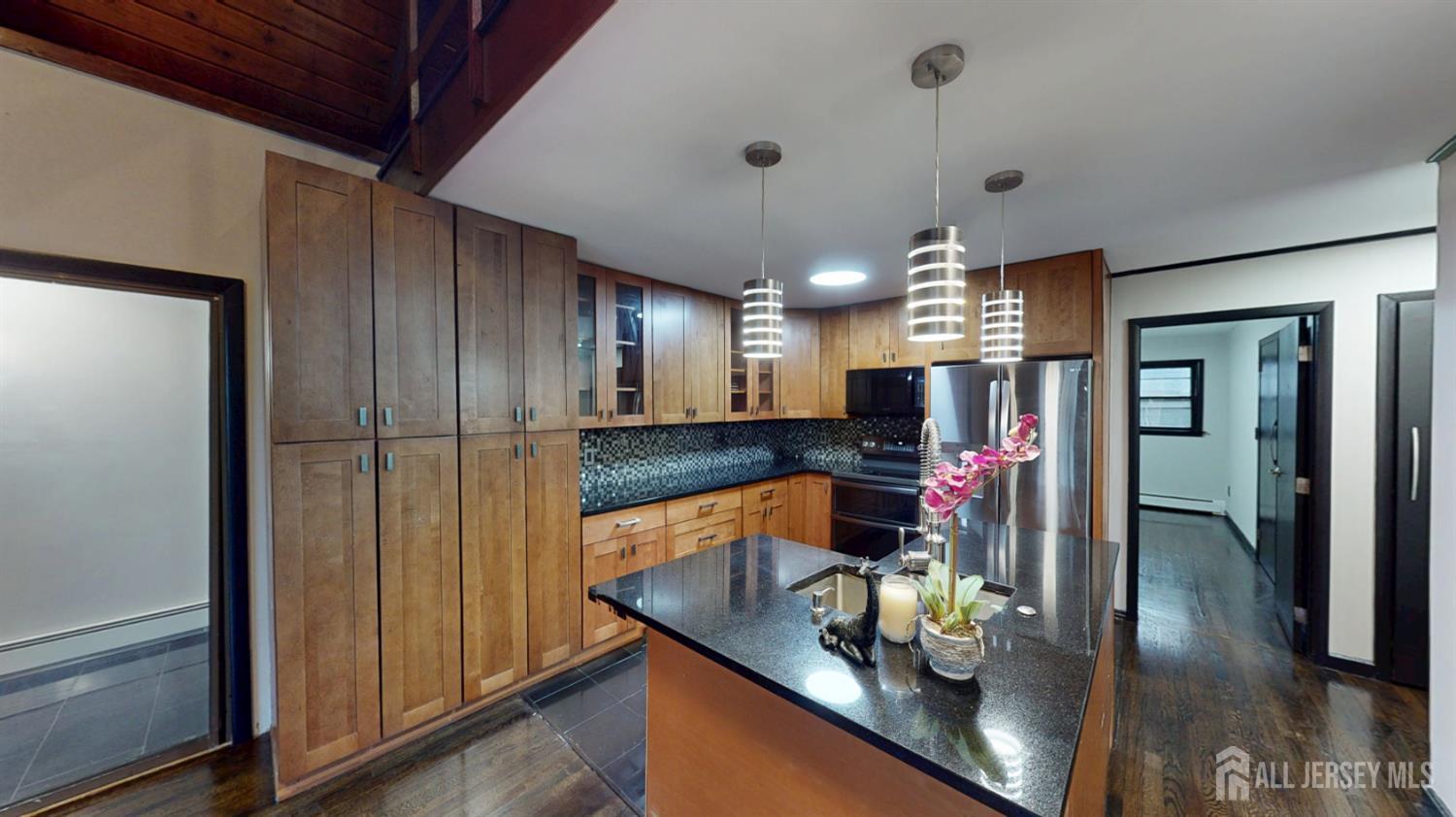 254 Schussler Street Sayreville NJ 08879