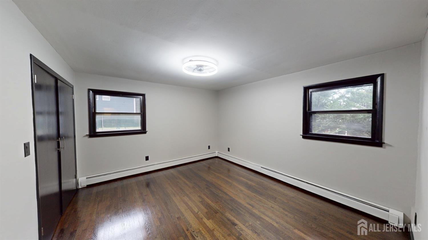 254 Schussler Street Sayreville NJ 08879