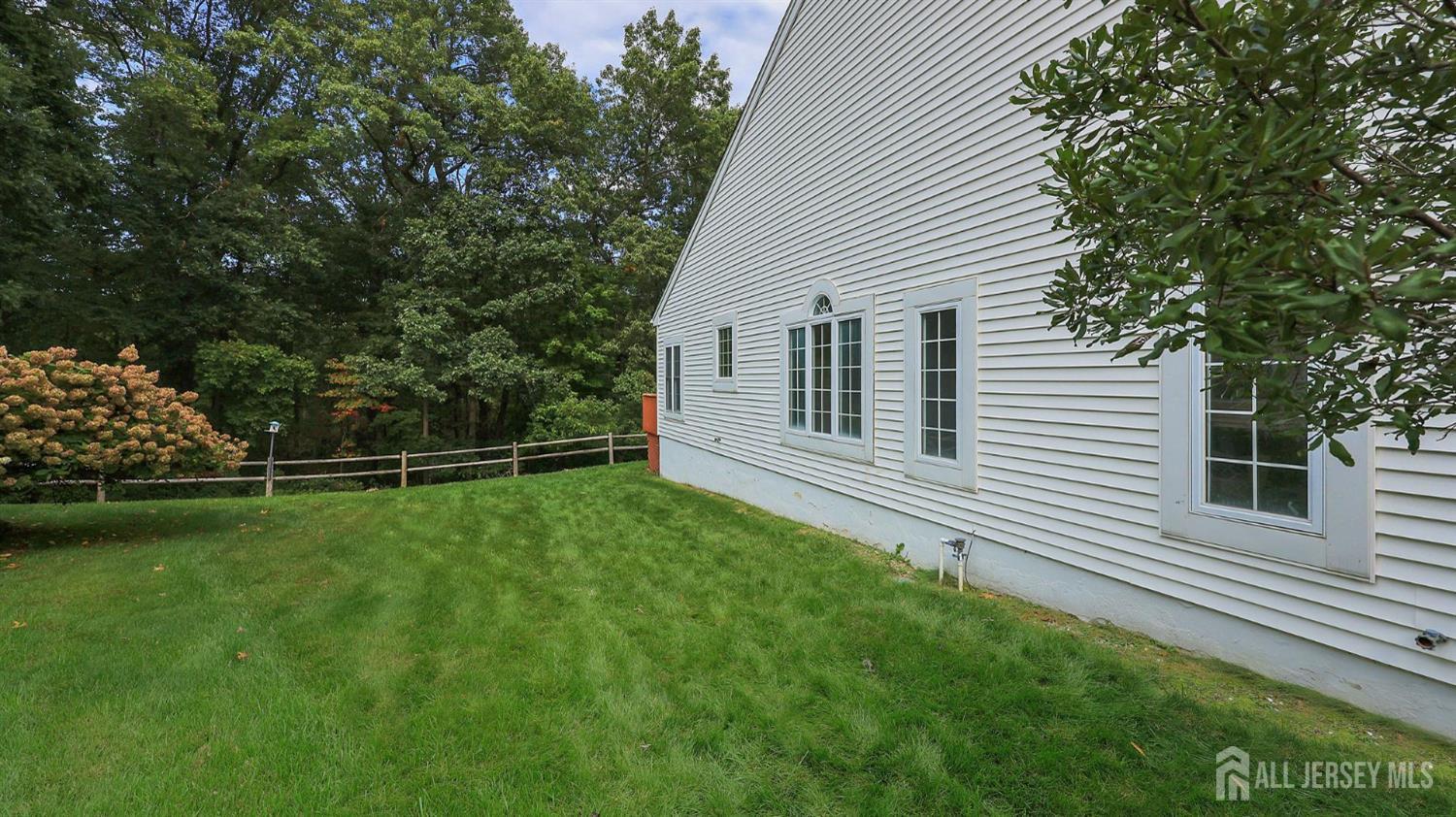 22 Stonewyck Place Monroe NJ 08831