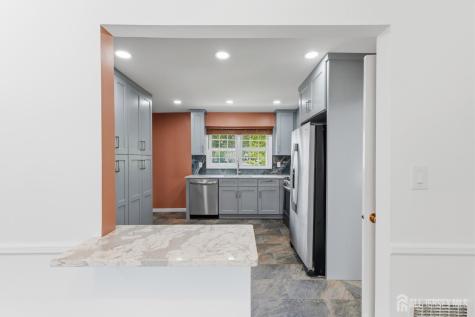 38 Valley Vale Drive Old Bridge NJ 08857