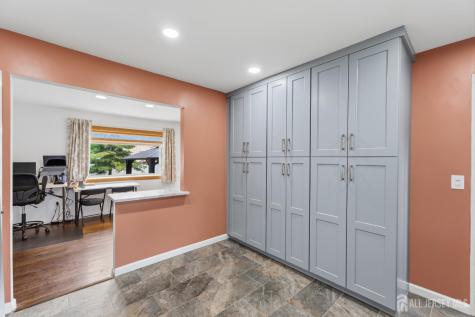 38 Valley Vale Drive Old Bridge NJ 08857