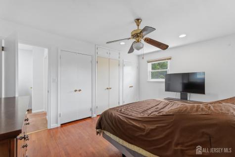 38 Valley Vale Drive Old Bridge NJ 08857