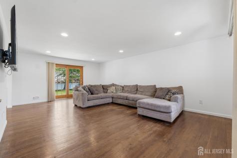 38 Valley Vale Drive Old Bridge NJ 08857