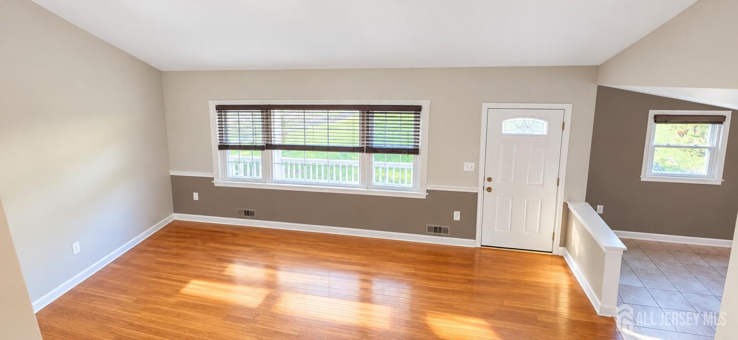 12 Arno Street Oakhurst NJ 07755
