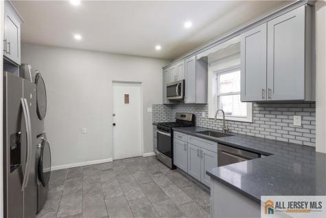 344 Market Street Perth Amboy NJ 08861