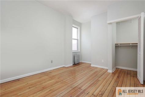 344 Market Street Perth Amboy NJ 08861