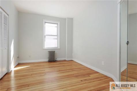 344 Market Street Perth Amboy NJ 08861