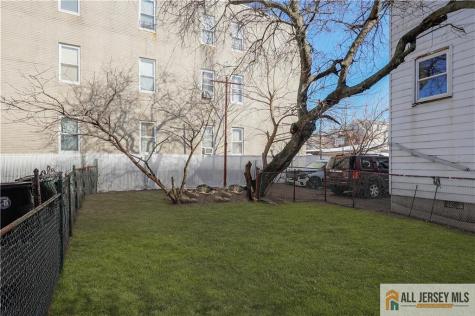 344 Market Street Perth Amboy NJ 08861