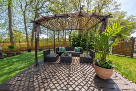 96 Drake Place Colonia NJ 07067