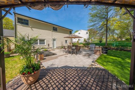 96 Drake Place Colonia NJ 07067
