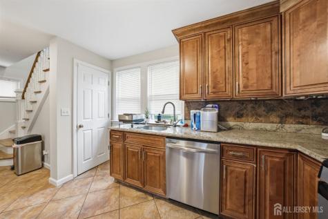 200 S 7th Avenue S Highland Park NJ 08904