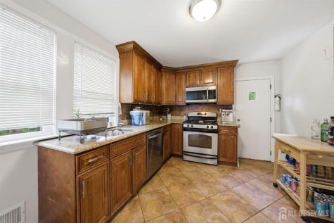 200 S 7th Avenue S Highland Park NJ 08904
