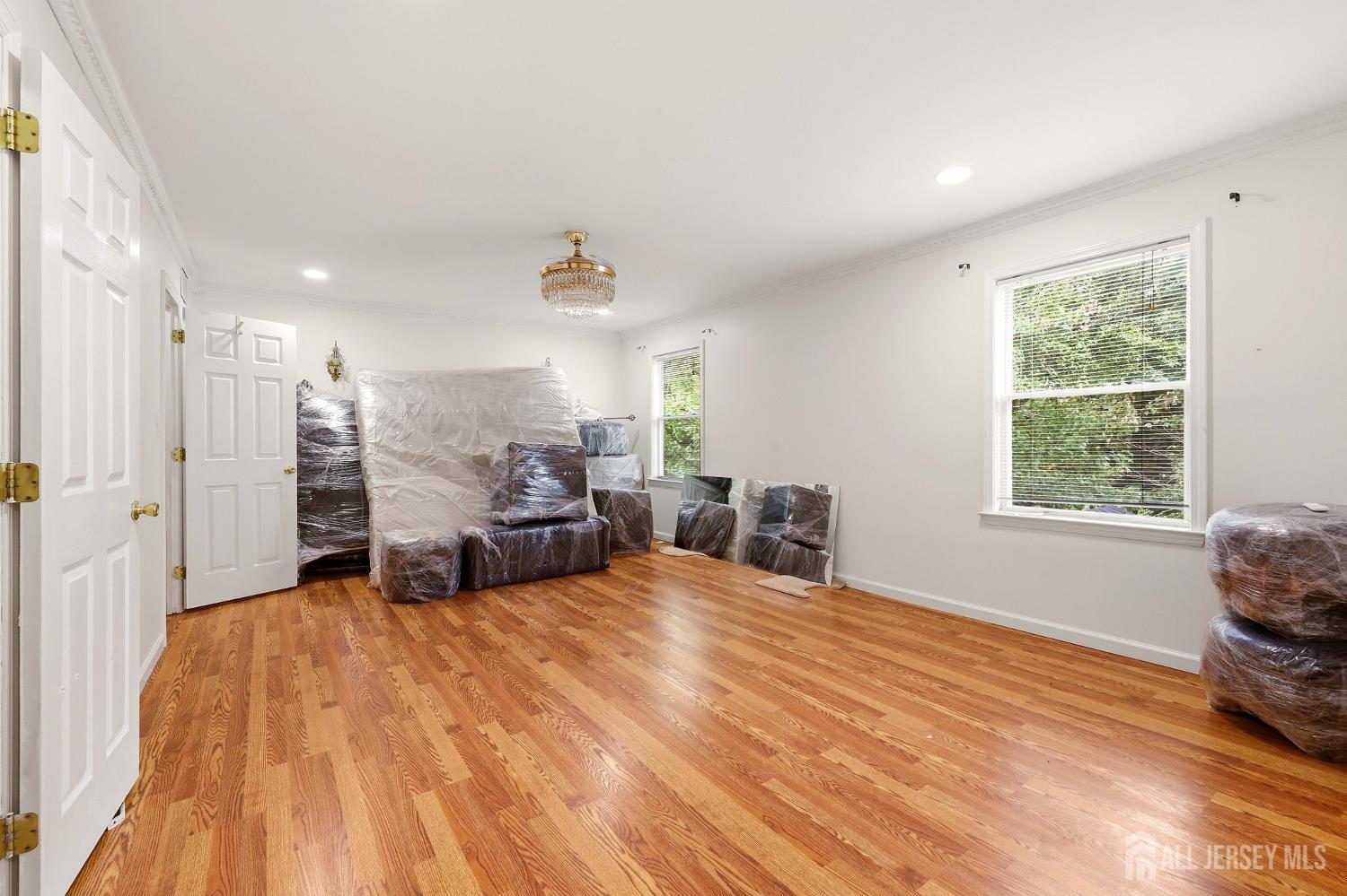 13 Kimball Drive Sayreville NJ 08872