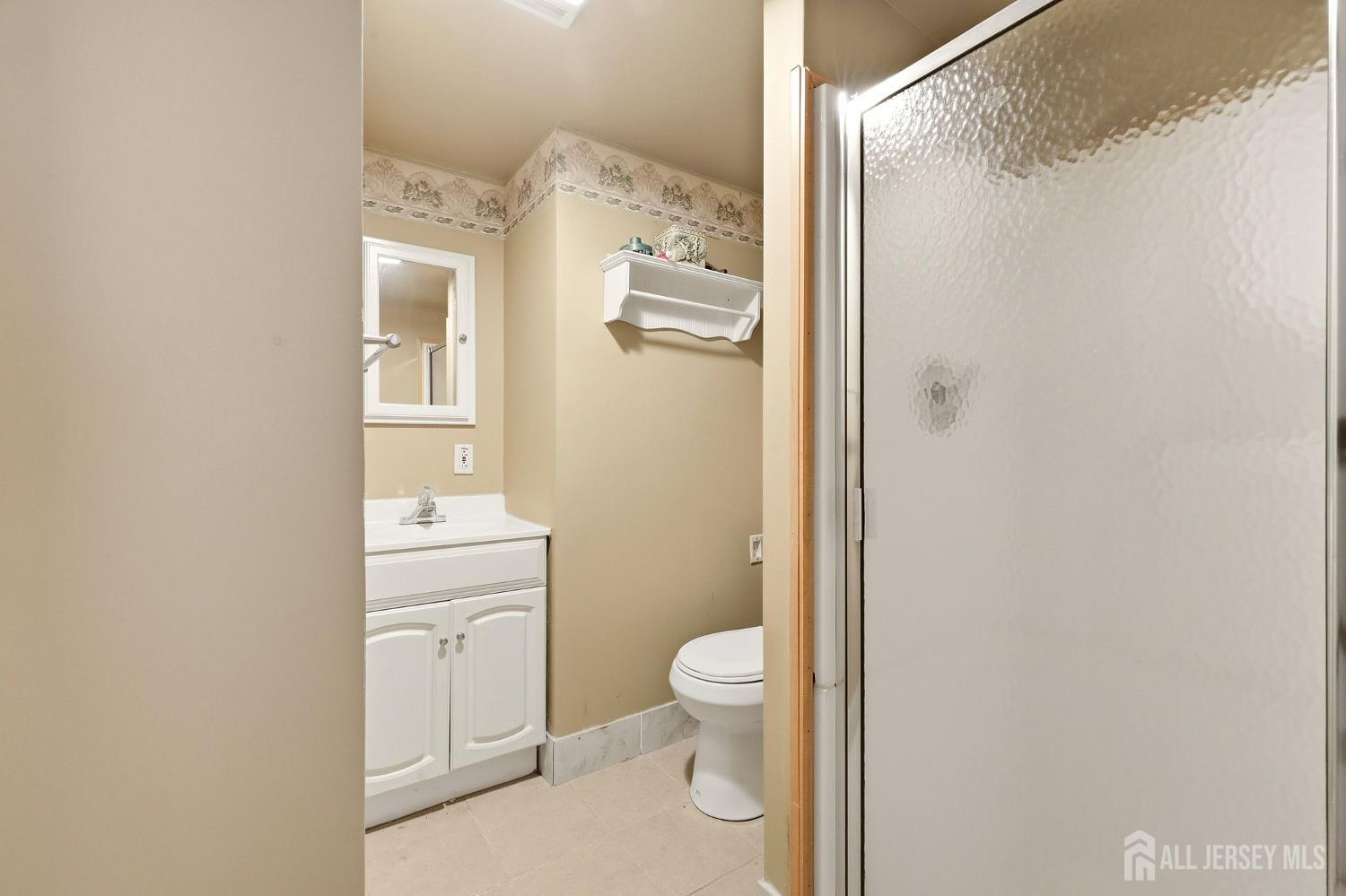 13 Kimball Drive Sayreville NJ 08872