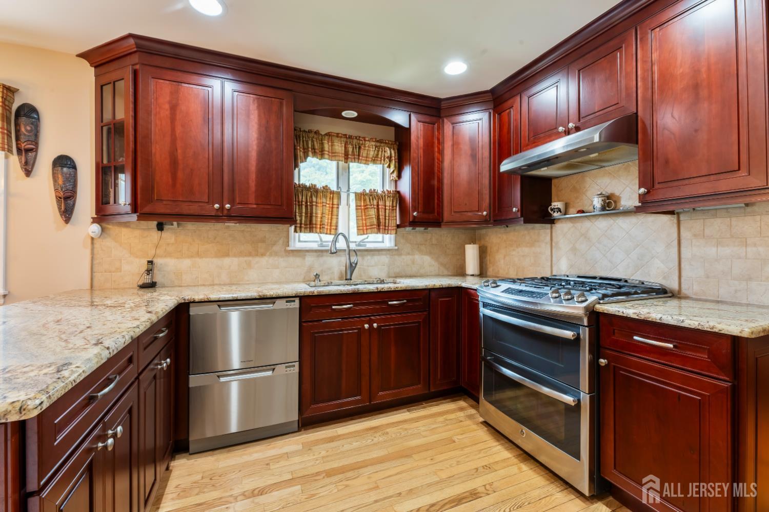 9 Van Arsdale Court East Brunswick NJ 08816